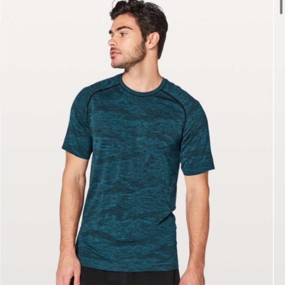LULULEMON Metal Vent Tech Short Sleeve Black Capri Teal Camo XL Gym Run bb.